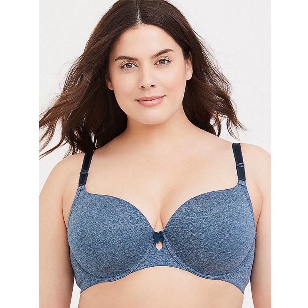 Torrid 360° back smoothing T-shirt bra!